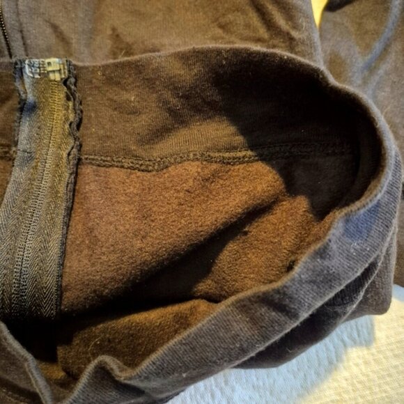 Boston Bruins boys size Large or 14/16 full zip up hoodie, 2 front pockets NWOT - Picture 4 of 5